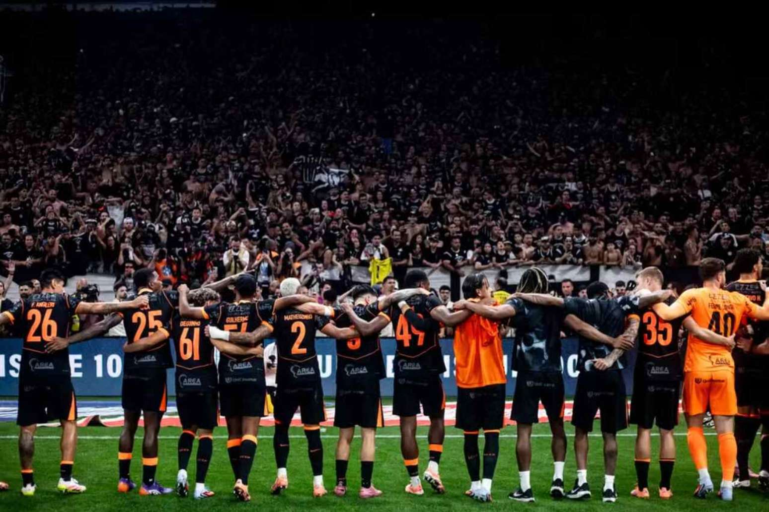 FIM DA LINHA! Torcida do Corinthians pede saída de três jogadores em 2026