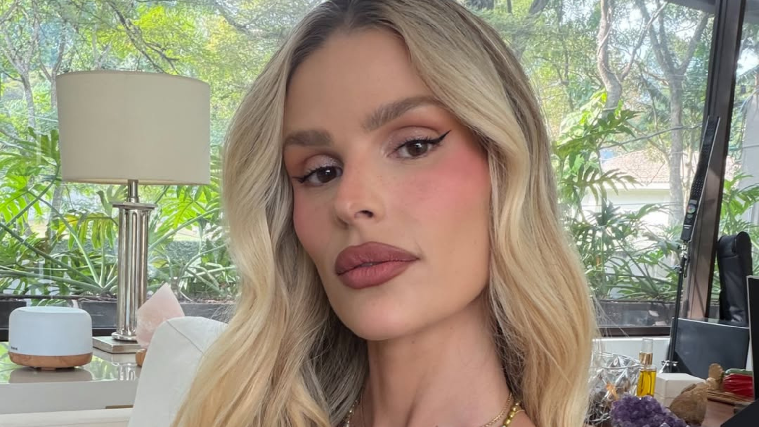Yasmin Brunet e Sergio Hondjakoff em registros individuais