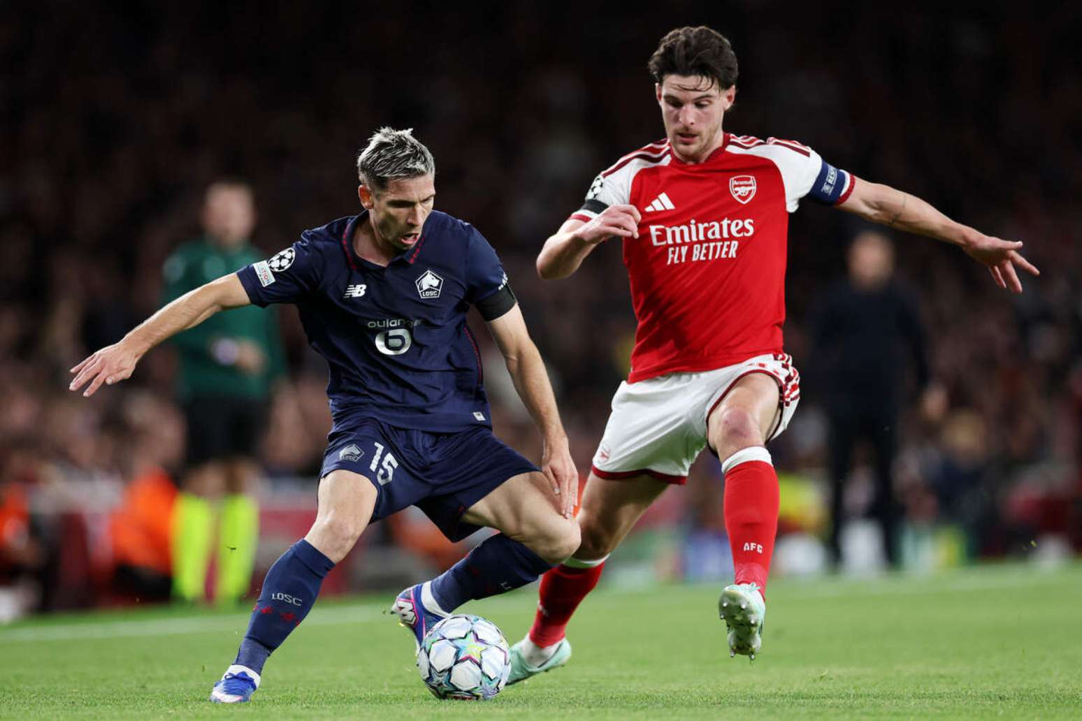 Arsenal faz três gols no segundo tempo e vence Lille na Champions