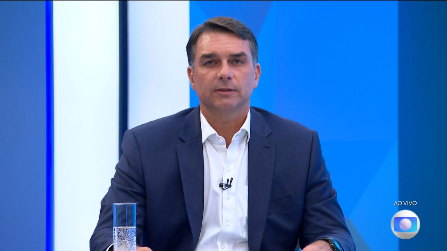 Flávio Bolsonaro durante sabatina na TV Globo em 16 de outubro de 2026