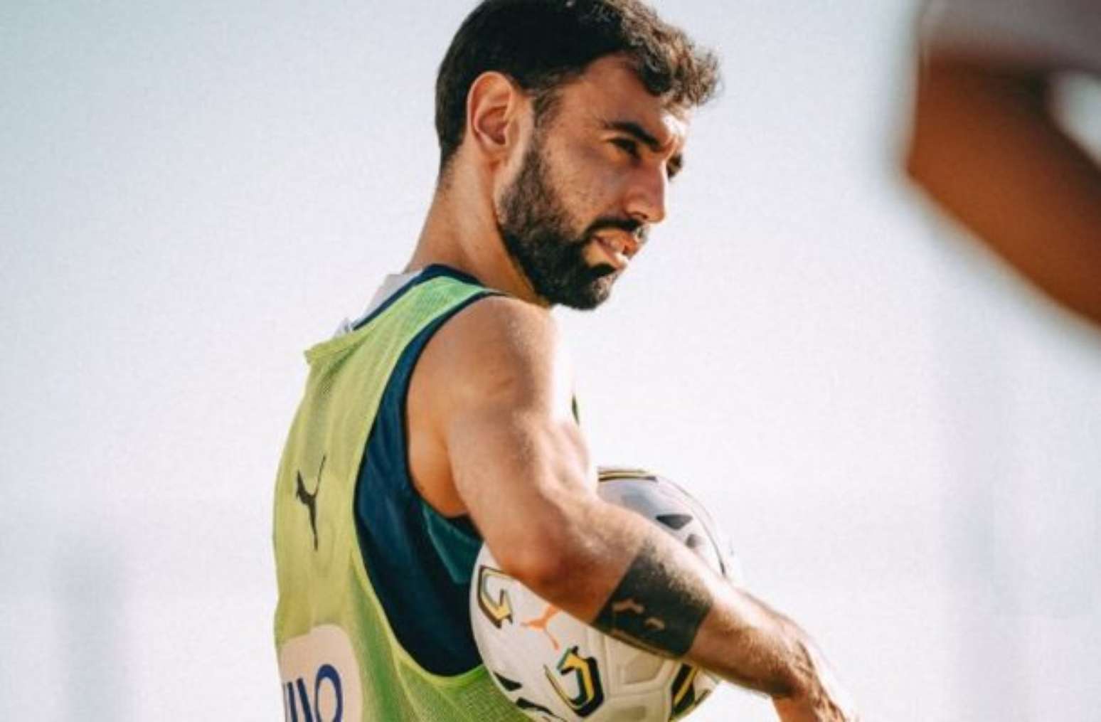 Triangle Manchester Bruno Fernandes tem mansão assaltada durante jogo do Manchester United
