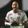 Santos registra B.O. contra torcedor que discutiu com Neymar após derrota na Vila Belmiro