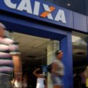 Caixa quer reduzir quadro em 10 mil funcionários