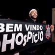 Site de acompanhante oferece ao Corinthians R$ 6,5 milhões para quitar dívida com Depay