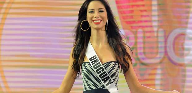 Candidatas desfilam de maiô no Miss Universo; veja fotos