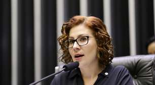 Moraes rejeita pedido de Zambelli para suspender julgamento por invasão ao sistema do CNJ