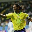 Seleção relança camisa 'lendária' de Ronaldinho Gaúcho por R$ 899