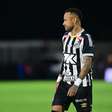 Pai de Neymar diz que fica, mas não garante permanência de filho