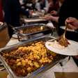 Buffet terá que indenizar casal que teve comida estragada servida durante casamento