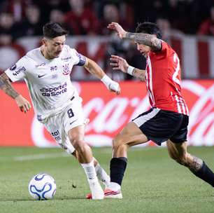 Corinthians toma susto, mas arranca empate fora de casa contra Estudiantes
