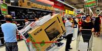 <p>Black Friday brasileira deve gerar vendas online de R$ 340 milhões, o que representa um crescimento de 50% em evento de 2012</p>  Foto: Terra