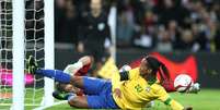 <p>Com atuação apagada, Ronaldinho falhou em sua volta à Seleção</p>  Foto: Mowa Press / Divulgação