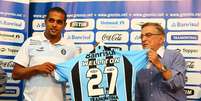 <p>Inscrito, Welliton teve situa&ccedil;&atilde;o regularizada no Gr&ecirc;mio</p>  Foto: Lucas Uebel/ Gr&ecirc;mio / Divulga&ccedil;&atilde;o