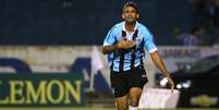 <p>Willian José fez os dois últimos gols do Grêmio no jogo</p>  Foto: Lucas Uebel/ Grêmio / Divulgação