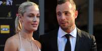 Relação de Reeva com Pistorius era recente e chegou a ser negada em algumas ocasiões  Foto: Getty Images 