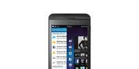 <p>Z10 é a nova aposta da Blackberry</p>  Foto: Blackberry / Divulgação