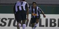 <p>Atlético-MG goleou Arsenal por 5 a 2 nesta terça-feira, com gols de Bernard (três), Tardelli e Jô</p>  Foto: AP