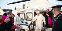 O Vaticano divulgou nesta sexta-feira as fotos oficiais dos &uacute;ltimos momentos de Beto XVI como Sumo Pont&iacute;fice. O fot&oacute;grafo oficial acompanhou a chegada do Papa a Castel Gandolfo, na regi&atilde;o metropolitana de Roma  Foto: Vaticano / Reuters