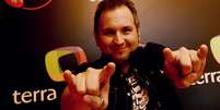 O locutor Marco Antônio apresentará o programa a partir das 18h no portal Terra  Foto: Ricardo Matsukawa / Terra