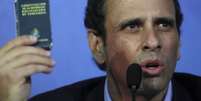 <p>Capriles não foi registrar sua candidatura pessoalmente</p>  Foto: AP