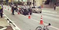 Bicicleta foi encontrada na ciclofaixa, segundo a CET.  Foto: F&aacute;bio Condutta / Terra