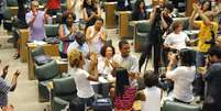 Manifestantes protestam contra a pol&iacute;tica de cotas em audi&ecirc;ncia p&uacute;blica realizada na Assembleia Legislativa de S&atilde;o Paulo  Foto: Alesp / Divulga&ccedil;&atilde;o