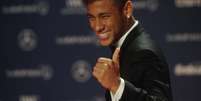 <p>Neymar teria acertado contrato que protege o Barcelona</p>  Foto: Mauro Pimentel / Terra