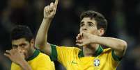 Oscar comemora segundo gol do Brasil contra It&aacute;lia  Foto: Reuters