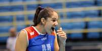 <p>Ap&oacute;s les&atilde;o, ponteira foi campe&atilde; da &uacute;ltima Superliga</p>  Foto: Alexandre Arruda / CBV / Divulga&ccedil;&atilde;o