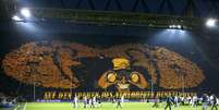 <p>Mosaico da torcida do Borussia Dortmund chamou aten&ccedil;&atilde;o recentemente</p>  Foto: Reuters