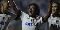 <p>Romarinho brilhou contra San Jos&eacute; e j&aacute; projeta oitavas da Libertadores</p>  Foto: Ricardo Matsukawa / Terra
