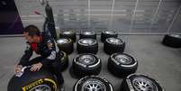 <p>Desgaste de pneus provocou racha entre equipes na temporada</p>  Foto: Reuters