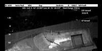 <p>Imagem térmica divulgada pela divisão aérea da polícia de Massachusetts mostra o barco onde Dzhokhar Tsarnaev, suspeito dos ataques na maratona de Boston, se escondia</p>  Foto: AFP
