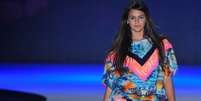 <p>Bruna Marquezine desfile pela Coca-Cola Clothing na última edição do Fashion Rio</p>  Foto: Daniel Ramalho / Terra