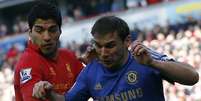 <p>Suárez deu uma mordida em Ivanovic na partida deste domingo</p>  Foto: Reuters