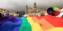 Grupo a favor do casamento gay realizou ato em frente ao Congresso nesta terça-feira   Foto: Reuters