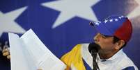 <p>Capriles é acusado de negligenciar função de governador em prol de oposição ao presidente Nicolás Maduro</p>  Foto: AFP