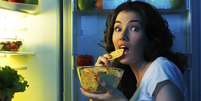 <p>Dist&uacute;rbios alimentares de consumo excessivo de comida atinge mais mulheres e pode ser um fator biol&oacute;gico</p>  Foto: Getty Images 