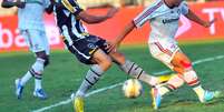 <p>D&oacute;ria deve trocar Botafogo pelo Cruzeiro</p>  Foto: Daniel Ramalho / Terra