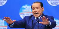 <p>Berlusconi, durante com&iacute;cio pol&iacute;tico em&nbsp;Brescia (foto de arquivo)</p>  Foto: Reuters