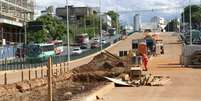 Na Avenida Cristiano Machado ainda falta muito para implantação do BRT  Foto: Ney Rubens / Especial para Terra
