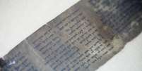 Os Dez Mandamentos aparecem escritos em um dos manuscritos do Mar Morto em Jerusalém. A descoberta desses fragmentos, em 1947, foi considerada um dos maiores eventos arqueológicos do século 20  Foto: AP