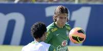 <p>Filipe Lu&iacute;s disputa titularidade da Sele&ccedil;&atilde;o com Marcelo</p>  Foto: Ricardo Matsukawa / Terra
