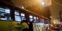 <p>Ônibus foram pichados ao longo do percurso dos manifestantes</p>  Foto: Bruno Santos / Terra