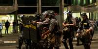 <p>Manifestantes denunciaram uso de força excessiva por parte de policiais militares</p>  Foto: Bruno Santos / Terra
