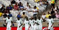 <p>Nigéria contou com dois gols contra para bater Taiti</p>  Foto: Bruno Santos / Terra