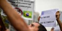 <p>A manifestação está dividida em dois grupos, que se envolveram em uma briga ao se encontrarem</p>  Foto: Fernando Borges / Terra