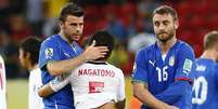 <p>Barzagli (à esq.) e De Rossi se assustaram com "umidade maluca" do Recife</p>  Foto: Marcelo Pereira / Terra