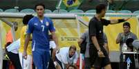 <p>Zagueiro David Luiz foi substituído por Dante no jogo contra a Itália, no último sábado, devido a uma pancada na coxa direita</p>  Foto: Ricardo Matsukawa / Terra