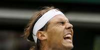Espanhol não conseguiu implantar seu jogo na estreia em Wimbledon  Foto: AP